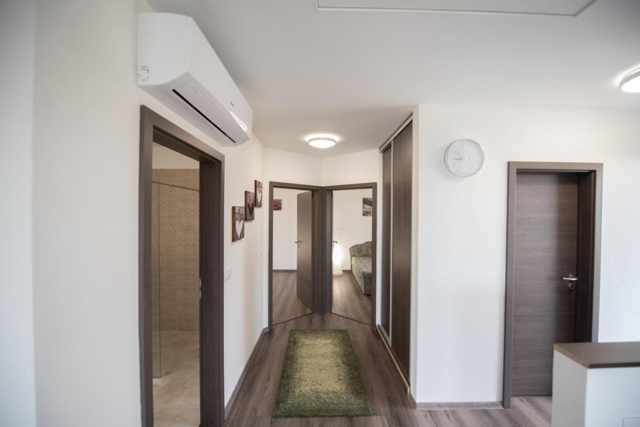 Bridgiet Home Apartman Сержегтомай Екстер'єр фото