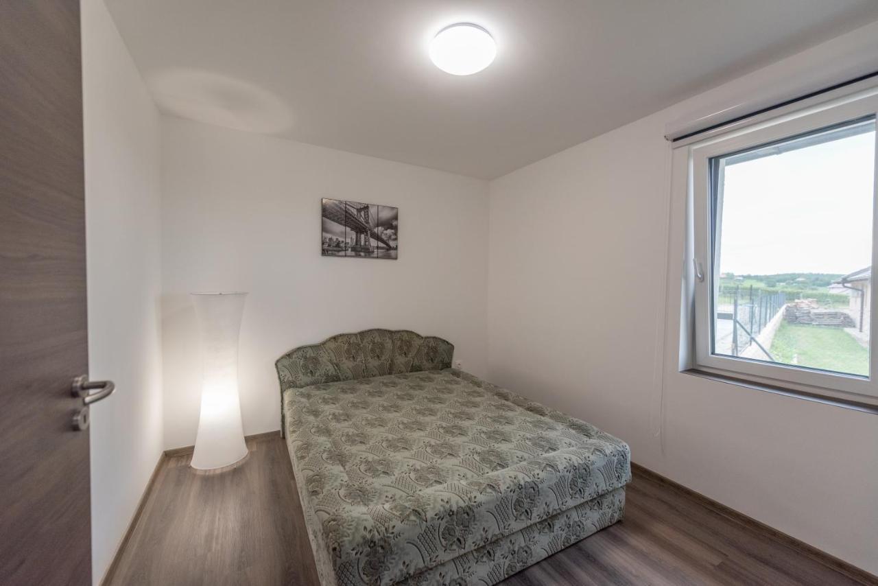 Bridgiet Home Apartman Сержегтомай Екстер'єр фото