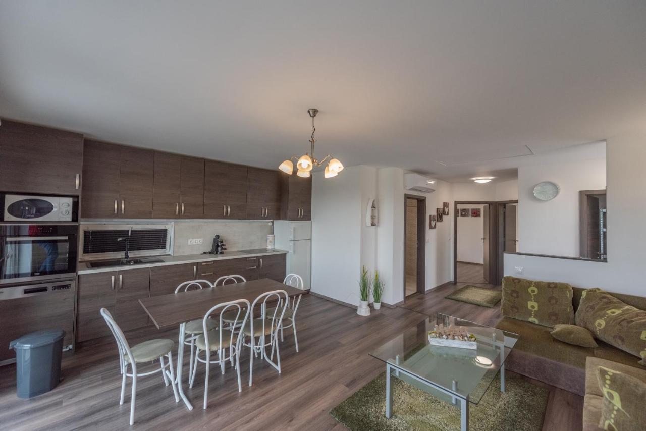 Bridgiet Home Apartman Сержегтомай Екстер'єр фото